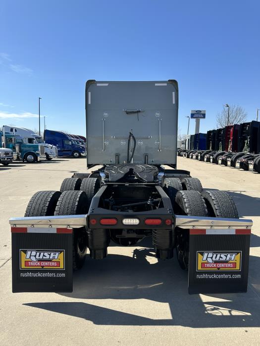 2024 Peterbilt 389-4