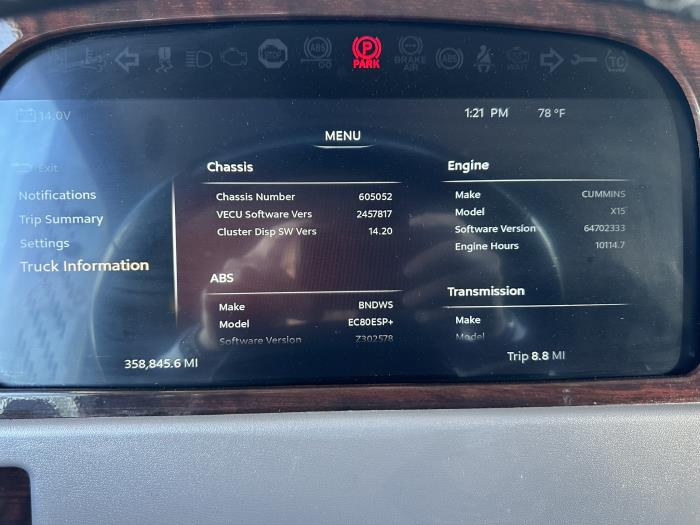 2024 Peterbilt 389-18