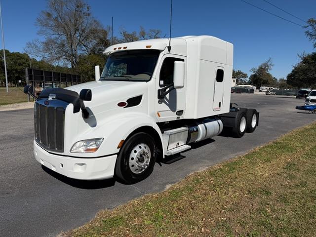 2022 Peterbilt 579-4