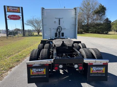 2022 Peterbilt 579-6