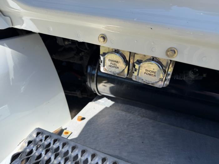 2022 Peterbilt 579-15