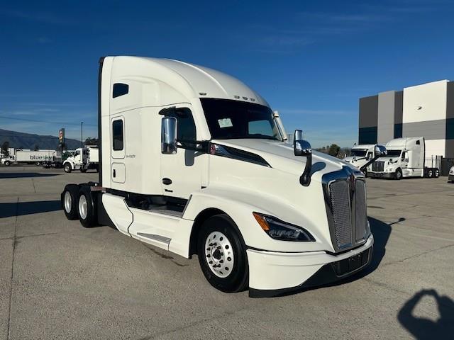 2023 Kenworth T680-13