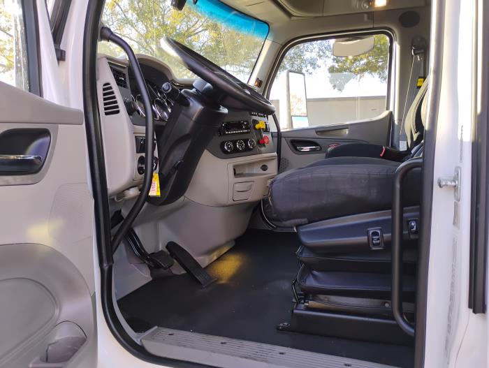 2022 Peterbilt 579-14