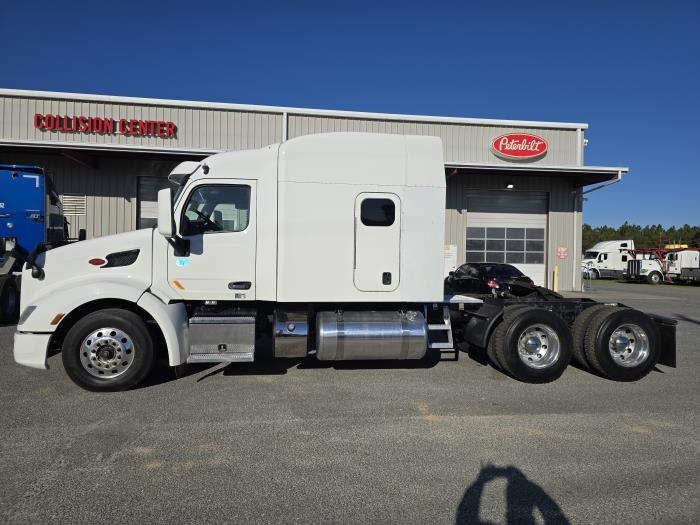 2022 Peterbilt 579-2