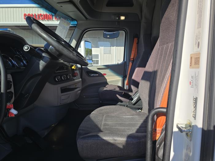 2022 Peterbilt 579-9