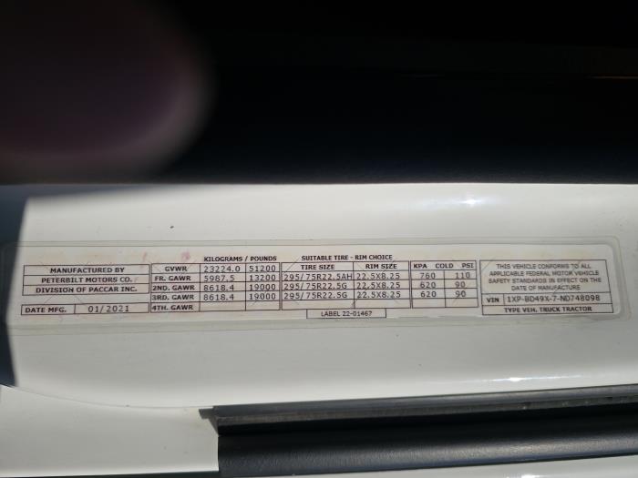 2022 Peterbilt 579-27
