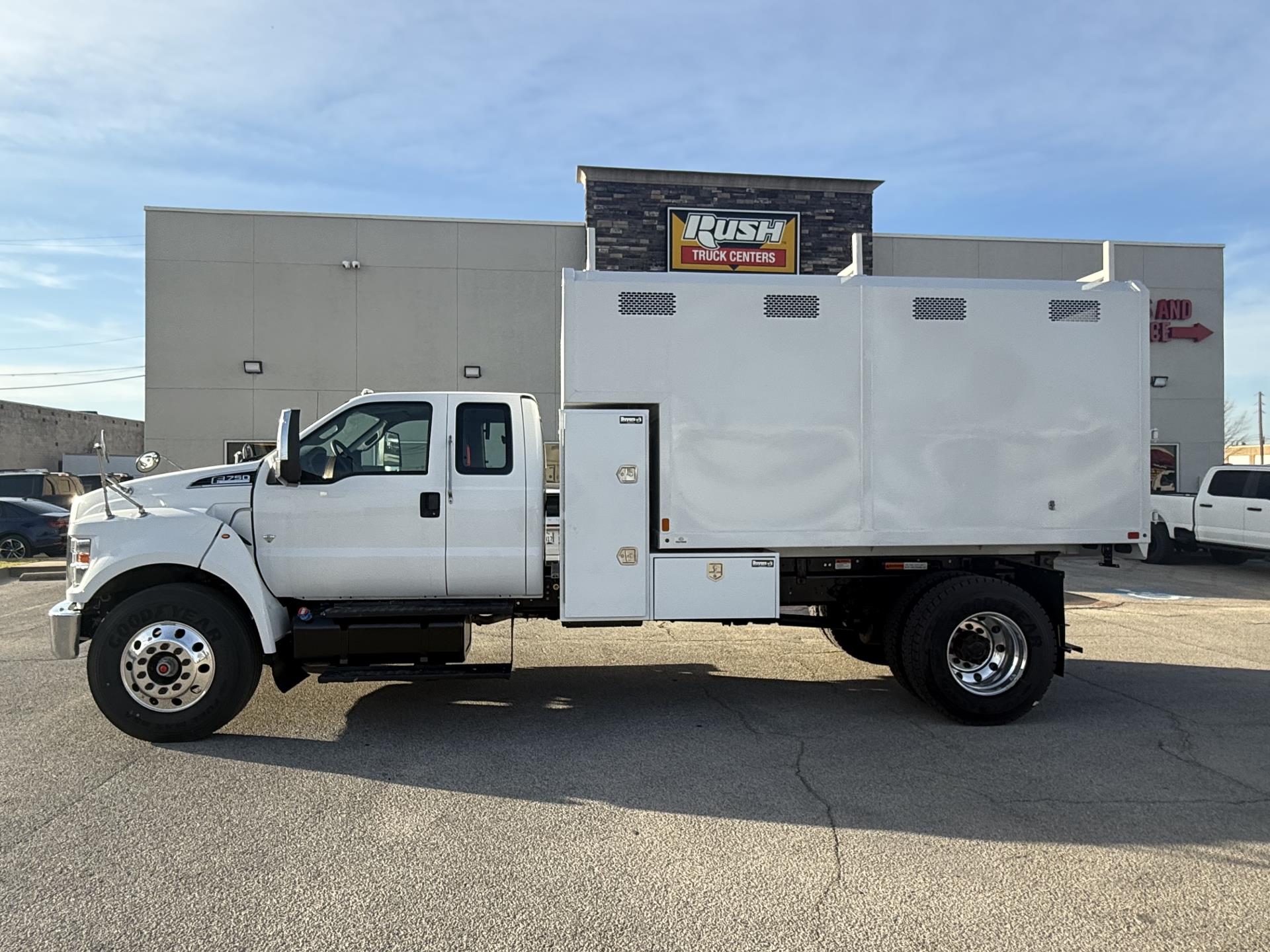 New 2023 Ford F-750 - photo 9