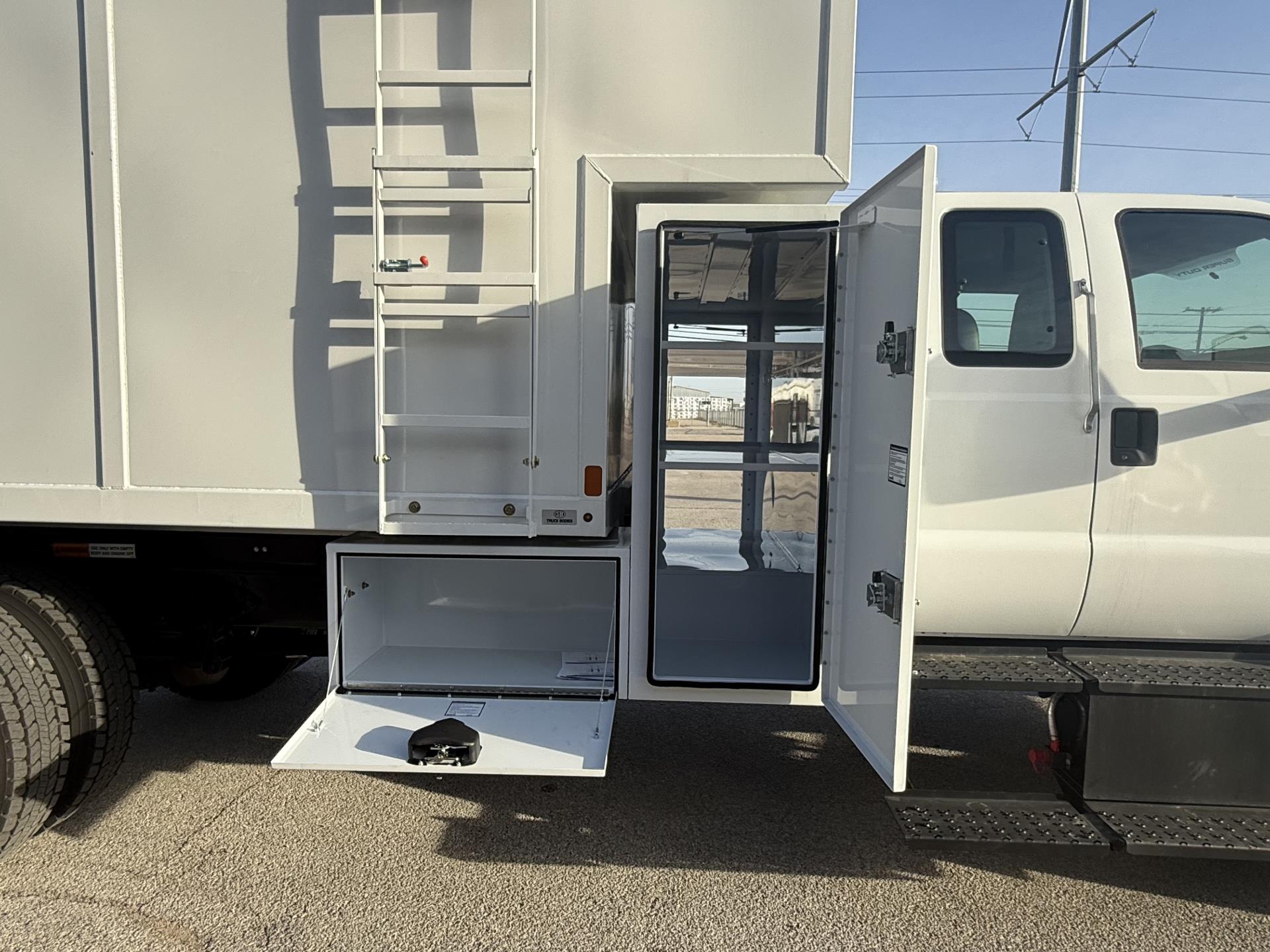 New 2023 Ford F-750 - photo 18