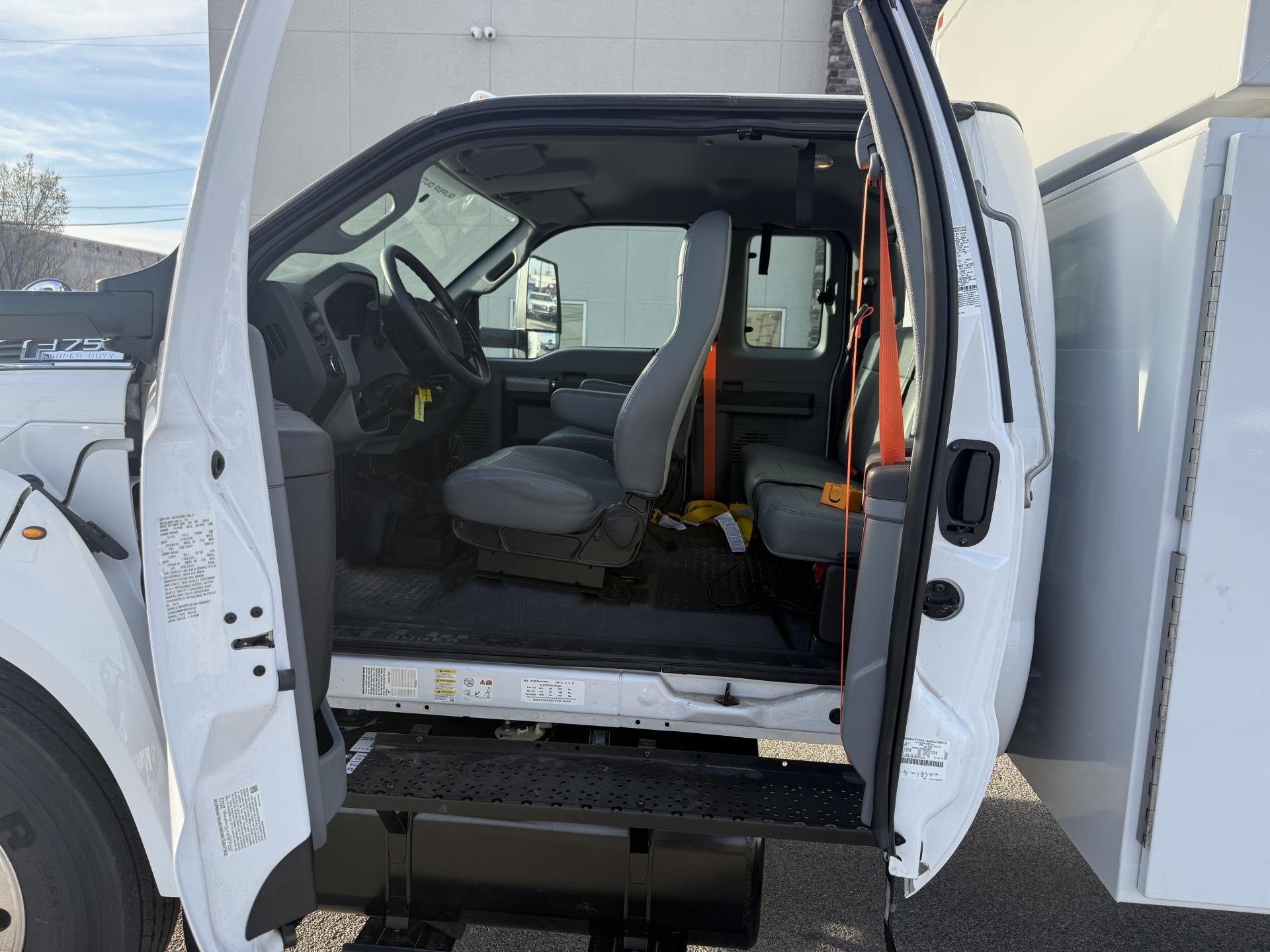 New 2023 Ford F-750 - photo 2