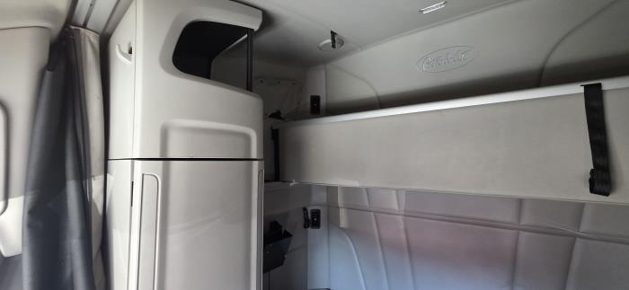 2021 Peterbilt 579-10