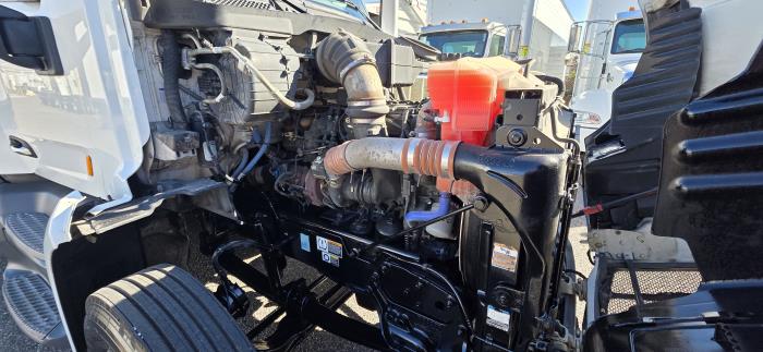 2021 Peterbilt 579-23