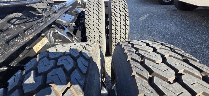 2021 Peterbilt 579-27