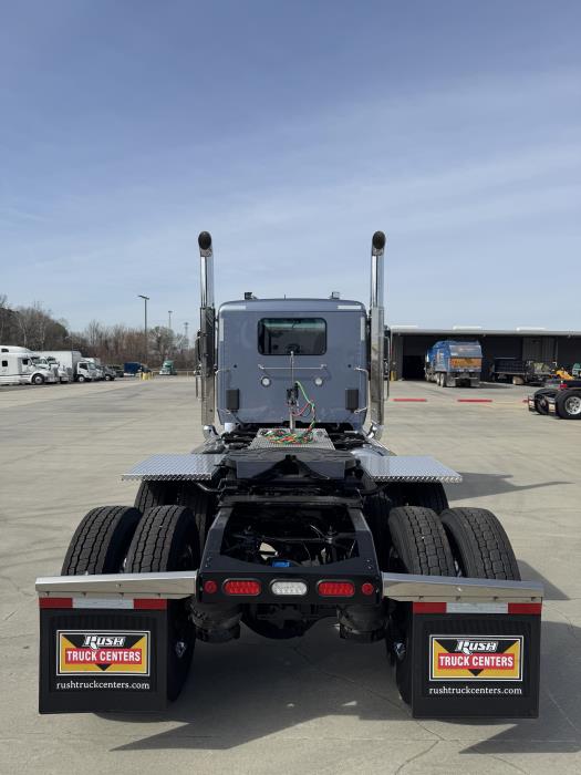 2027 Peterbilt 589-5