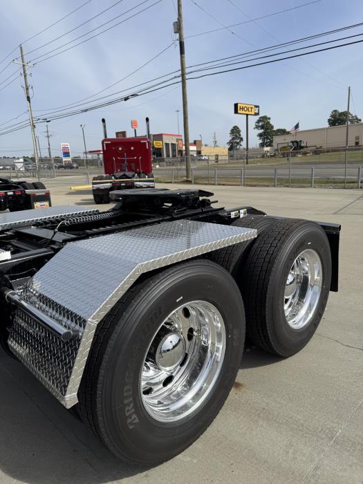 2027 Peterbilt 589-5