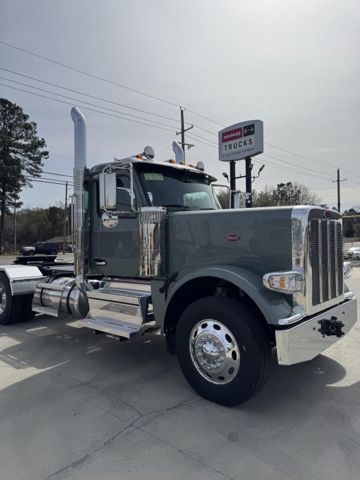 2027 Peterbilt 589-12