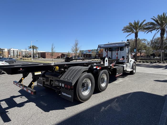 2026 Peterbilt 567-2