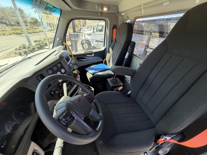 2026 Peterbilt 567-16