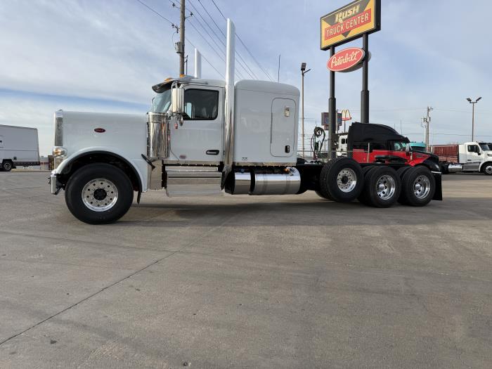 2027 Peterbilt 589-3