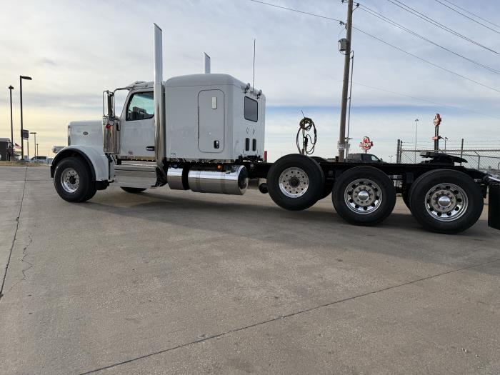 2027 Peterbilt 589-5