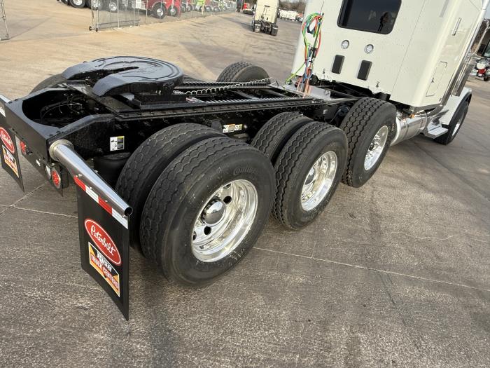 2027 Peterbilt 589-16