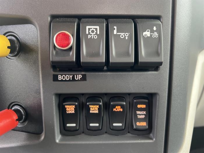 2027 Peterbilt 567-19