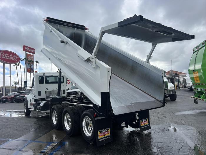 2027 Peterbilt 567-29