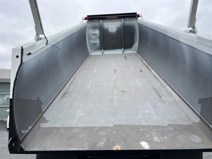 2027 Peterbilt 589-21