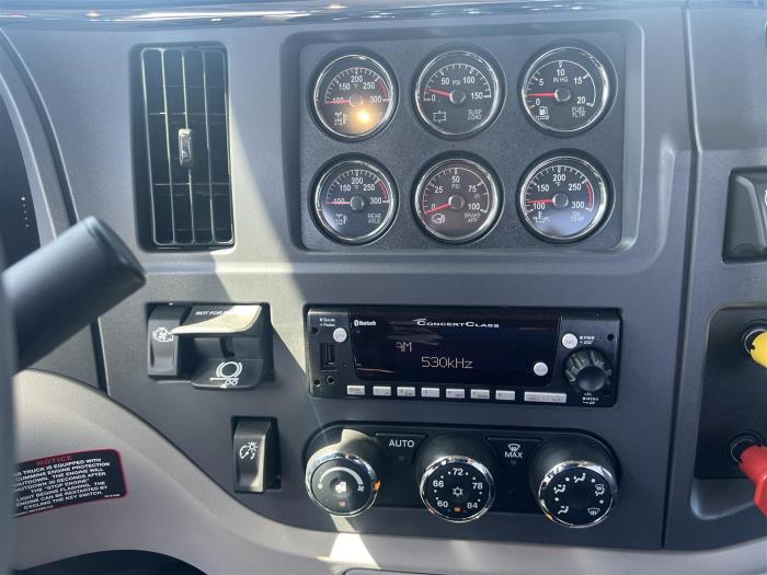 2027 Peterbilt 567-21