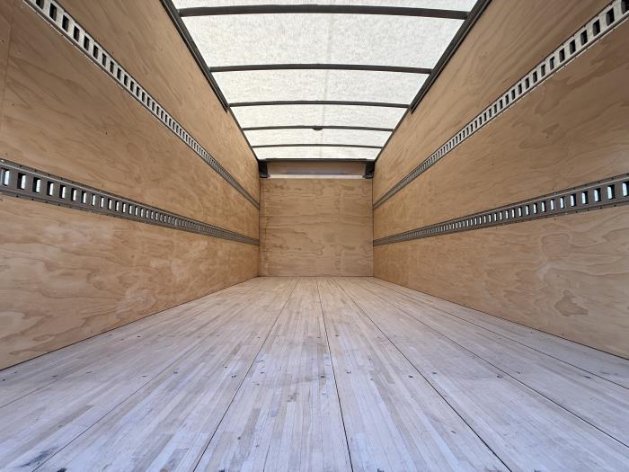 2025 Isuzu NPR-HD-10