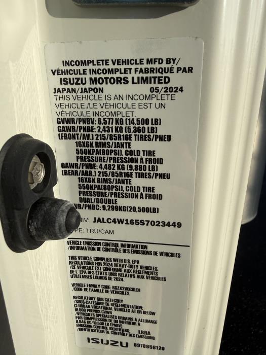 2025 Isuzu NPR-HD-23