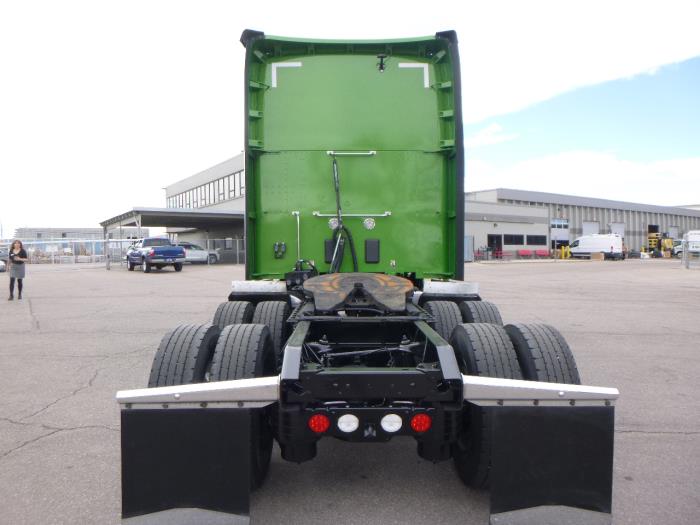 2022 Kenworth T680-4