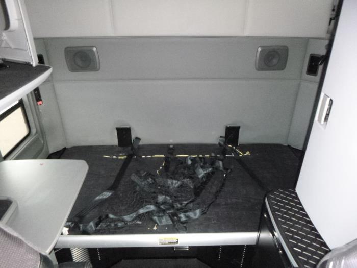 2022 Kenworth T680-15