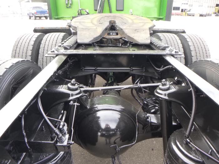 2022 Kenworth T680-29