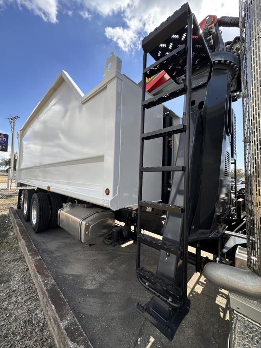 2026 Peterbilt 567-7