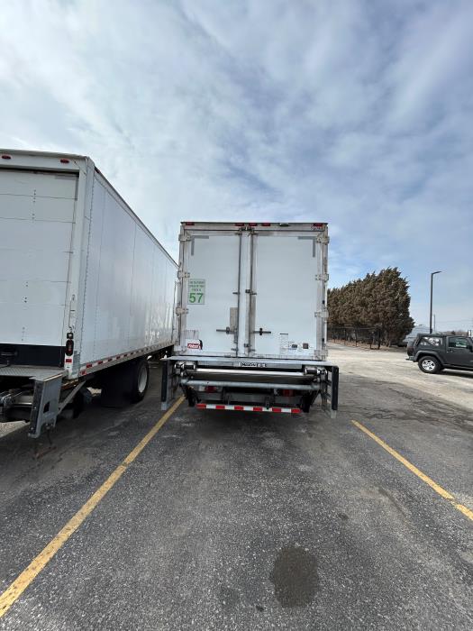 2019 International 4300-8