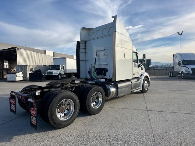 2020 Peterbilt 579-1