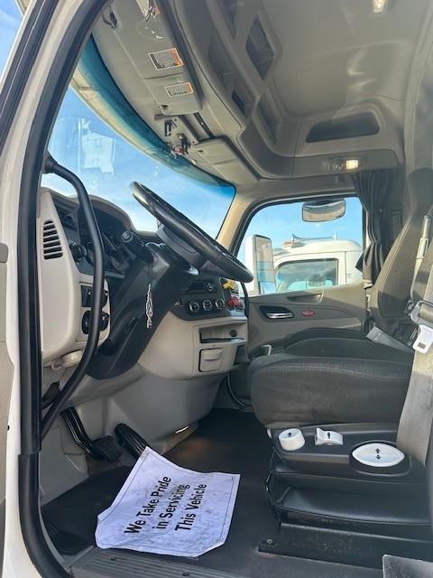 2020 Peterbilt 579-5
