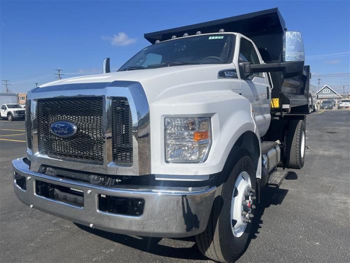 2026 Ford F-750-1