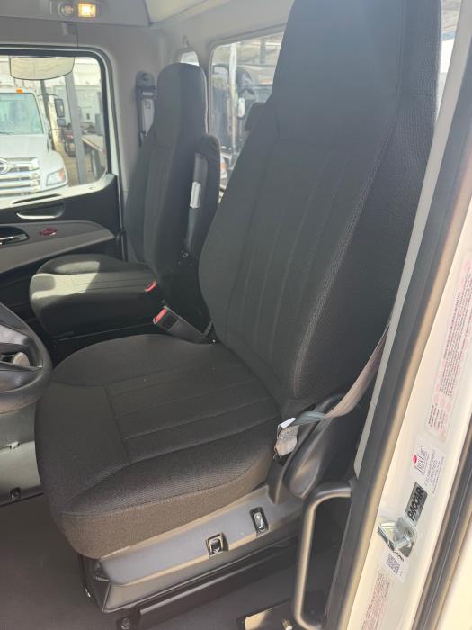 2027 Peterbilt 567-12