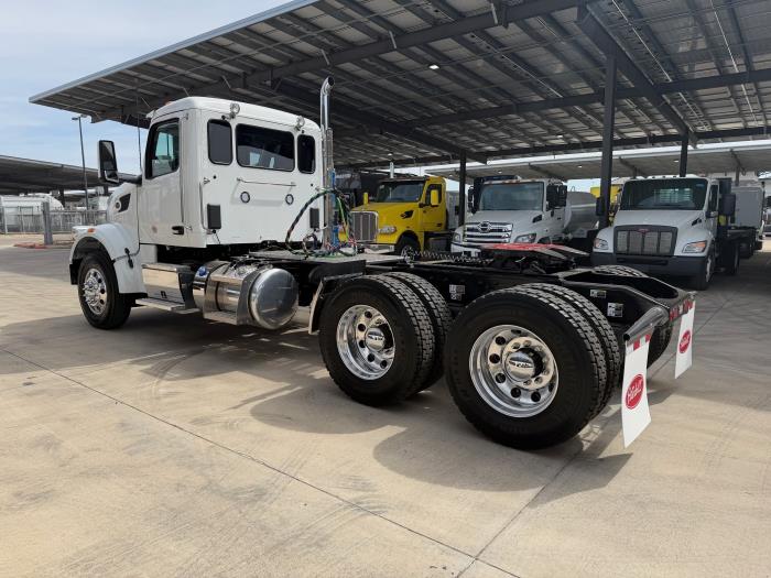 2027 Peterbilt 567-4