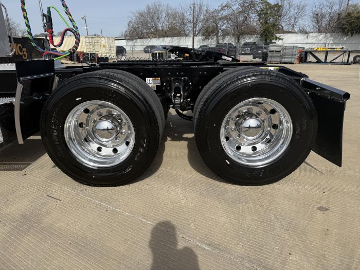 2027 Peterbilt 567-17