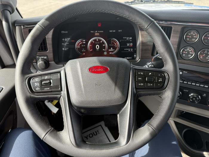 2027 Peterbilt 567-32