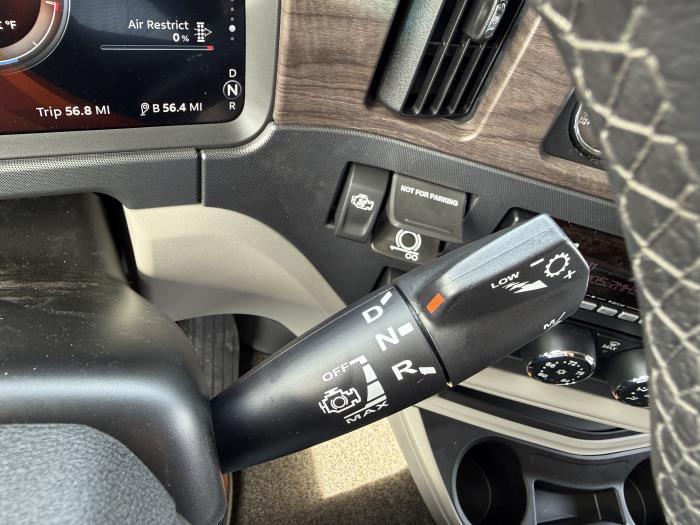 2027 Peterbilt 567-35