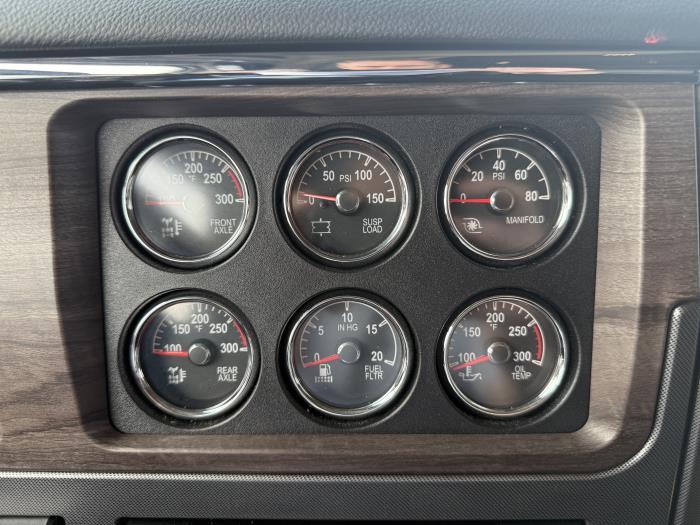 2027 Peterbilt 567-38