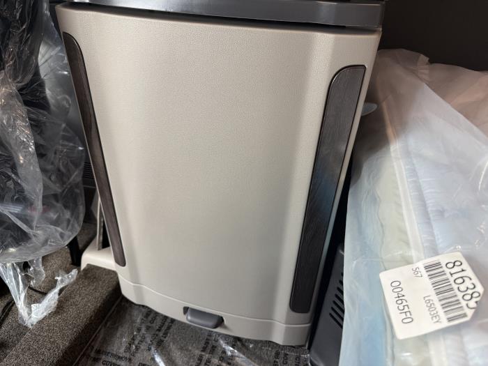 2027 Peterbilt 567-49