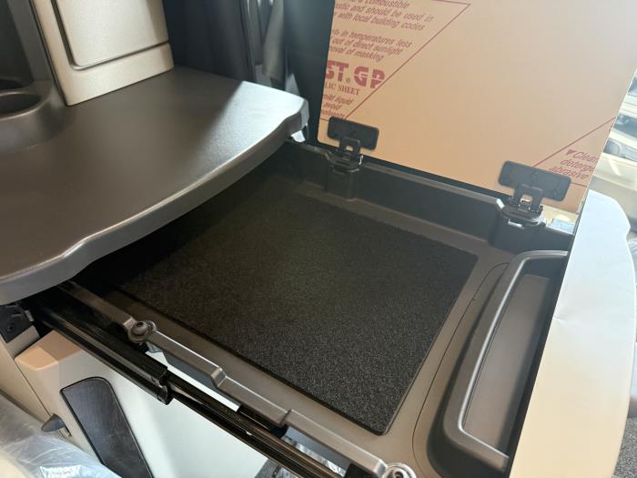 2027 Peterbilt 567-55