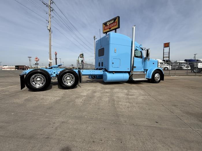 2027 Peterbilt 589-16