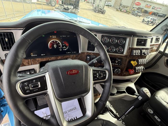 2027 Peterbilt 589-27