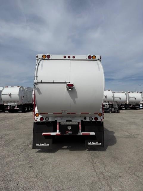 2026 Peterbilt 520-4