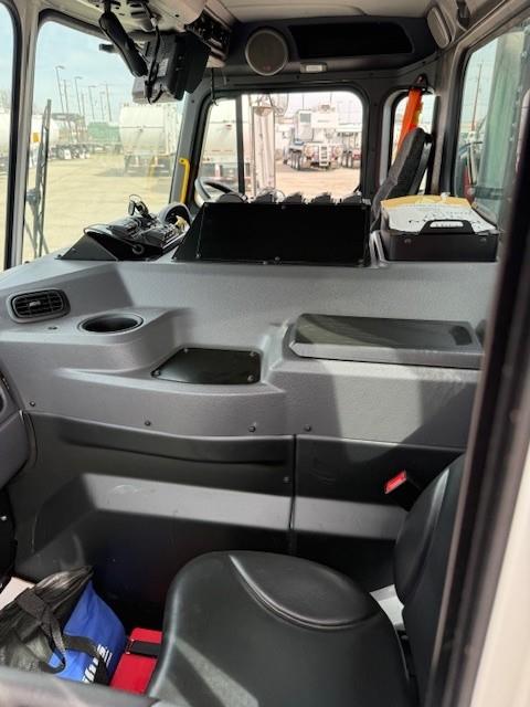 2026 Peterbilt 520-10